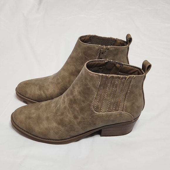 Kim Roger's "Praya" Boots - Picture 3 of 7